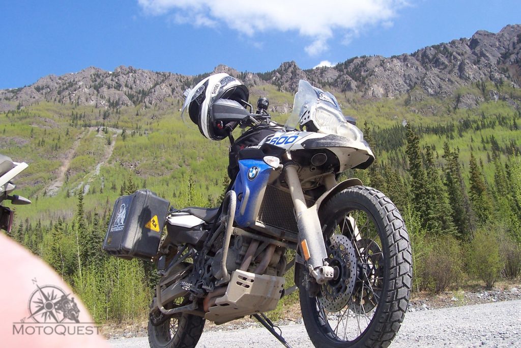 MotoQuest BMW Mountains