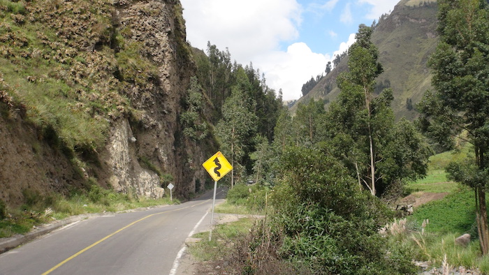 Ecuador Road Sign