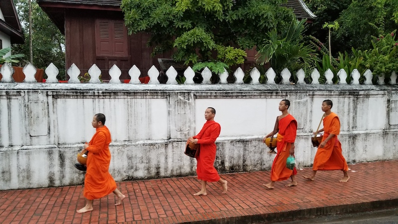 Motoquest Thailand & Laos Monks